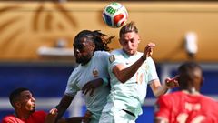 Manu Kon� e Adrien Rabiot, no encontro ante Marrocos.