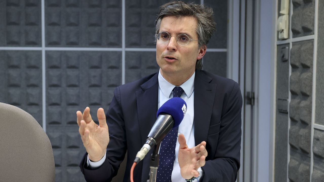 Borja Verea cierra el curso político en Santiago y asegura ser la única alternativa al BNG