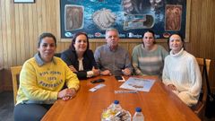 Representantes del Concello con Frigor�ficos de Camari�as