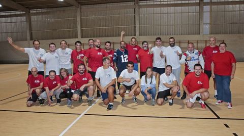 PARTIDO DE F�TBOL ENTRE EL PP Y EL PSOE DE PONTEVEDRA