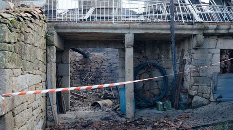 Un incendio calcina una vivienda en Taboadela