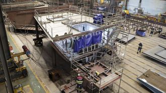 La actividad en los talleres no se detiene; en la foto -de archivo-, construcci�n de bloques para la primera fragata F-110