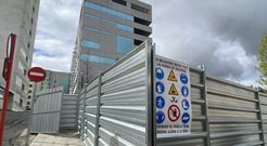 El vallado del per�metro avanza el inicio de las obras de ampliaci�n del CHUO