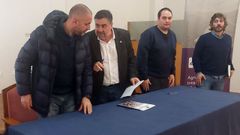 De izquierda a derecha, Antonio V�zquez, Manuel Dacosta e I�aki Casti�eira