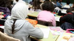 Alumna de un colegio p�blico con velo