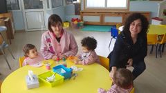 La directora xeral de Familia Amparo Gonz�lez visit� la escuela infantil Mar�a Ana en Celanova