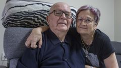 Manuel Rodríguez Castro y su esposa María Cruz Ansemil, ayer en su casa en Boqueixón.