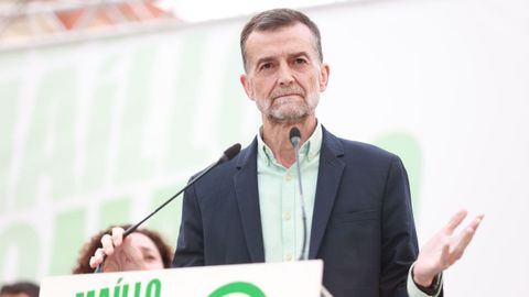 El candidato de Por Andaluc�a a la Presidencia de la Junta, Antonio Ma�llo, interviene en el acto de cierre de campa�a celebrado en Sevilla.