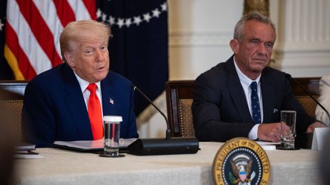 Robert F. Kennedy Jr. junto a Donald Trump.