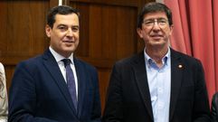 El presidente de la Junta de Andalucia, Juan Manuel Moreno Bonilla, y el vicepresidente, Juan Mar�n en el anterior Gobierno, en el que PP y Cs estaban coaligados