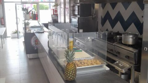 La cocina de La Pollera de Otero est a la vista