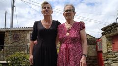 Amagoya con su madre, en una fotograf�a de hace dos a�os