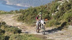 Piloto durante una competici�n en Xiabre en el a�o 2021.