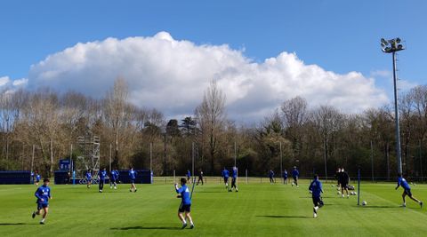 Los jugadores del Oviedo, en El Requexn