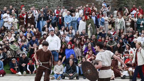 El desfile de las tropas romanas y castrexas es uno de los eventos ms multitudinarios del Arde Lucus