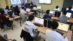 Unha clase do primeiro ciclo internacional de FP p�blico de Espa�a, que puxo en marcha o IES Fernando Wirtz da Coru�a cun centro ingl�s
