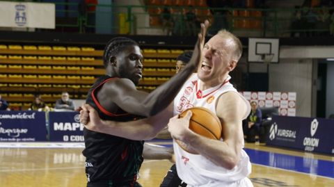 Vrabac se faj&oacute; en el Pazo, antes de poner rumbo a la convocatoria de la selecci&oacute;n bosnia
