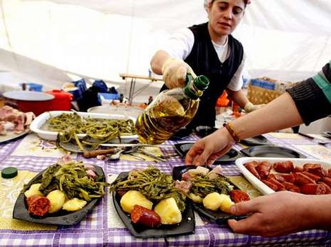 La fiesta del lacn con grelos es la prxima cita gastronmica.