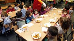 La nueva empresa servir� comida a mediod�a en nueve colegios y desayunos en diez