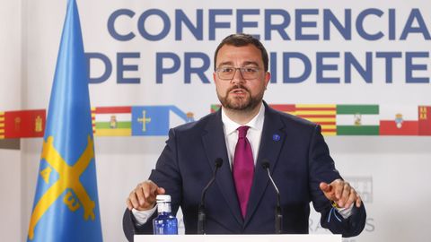 El presidente del Principado de Asturias, Adri�n Barb�n