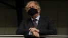 Boris Johnson, durante una visita el lunes a un centro de vacunaci�n.