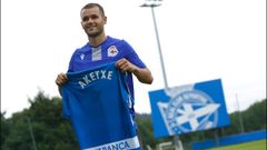 Aketxe posa en la ciudad deportiva de Abegondo