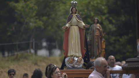 Bendición de coches en las fiestas de Muimenta