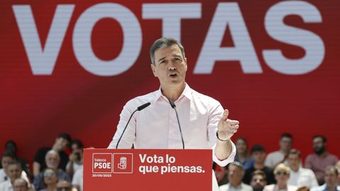 Pedro Sánchez en el acto electoral del PSOE valenciano.
