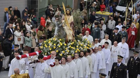 Durante la emblem�tica procesi�n de la Borriquilla en A Coru�a se realiz� la bendici�n de los ramos