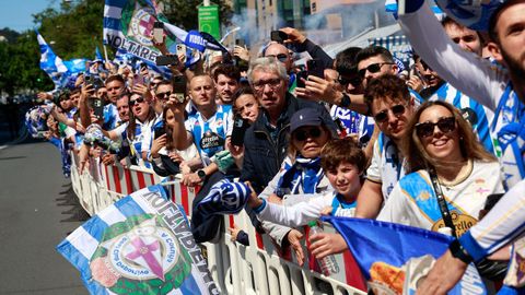 Aficionados del D�por antes del partido contra el Andorra