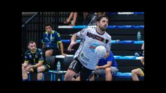 Bruno Fern�ndez durante un encuentro con el Balonm�n Lal�n.