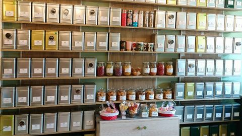 Variedad de tés que se comercializan a granel en La Ciudad Perdida