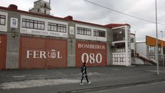 Los bomberos del parque municipal, en la imagen, fueron movilizados por un incendio en una vivienda deshabitada en Catabois.