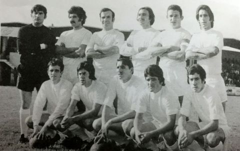 Mart�n Lastras, tercero por la derecha agachado, en el equipo del Club Lemos de la d�cada de los setenta