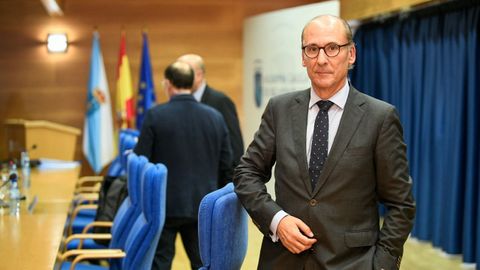 Uriarte, el jueves, en una ponencia en A Estrada.