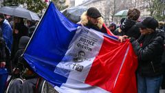 Concentraci�n de pol�ticos y militantes de extrema derecha en la plaza de la Sorbona para rendir homenaje a Quentin, asesinado a golpes en Lyon por antifascistas, en Par�s.