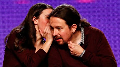 Montero charla con Iglesias en un acto de Podemos el pasado a�o