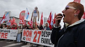Manifestaci�n en Pontecesures polo ERE na planta de Nestl�