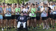 Samuel Mata pos� con los participantes antes de que tomasen la salida