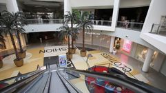 Sin p�blico ni clientes, el centro comercial Ode�n estuvo desierto este s�bado