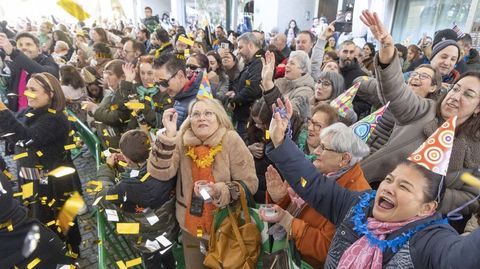Imagen de la fiesta de las Prebadaladas de Ames el pasado 31 de diciembre; este a�o, la seguir�n una cita de tardeo y una fiesta de fin de a�o