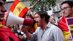 El diputado nacional de Vox Asturias Jose Mara Figaredo en las protestas contra la amnista en Oviedo