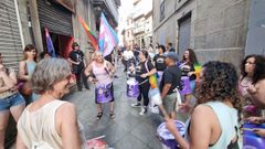 Integrantes del colectivo Nos Mesmas en una batucada del D�a del Orgullo Gay el a�o pasado. 