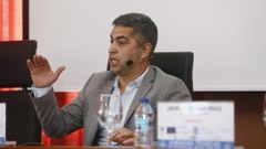 Torcuato Teixeira, el pasado noviembre, ponente en el simposio pesquero de Celeiro, puerto de Viveiro donde naci� y se crio