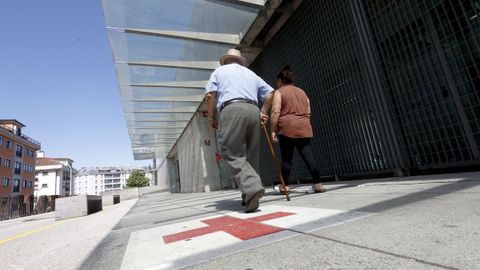 Entrada del punto de atenci�n continuada (PAC) de A Parda, en Pontevedra, que est� pegado al centro de salud