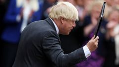 Boris Johnson, este martes, al salir de Downing Street para dirigirse a Balmoral y presentar su dimisi�n a la reina