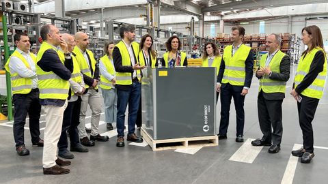 Visita del delegado de Zona Franca a las instalaciones de Ecoforest.
