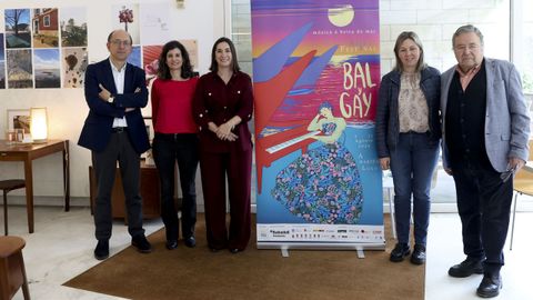 El director xeral de Cultura, Anxo Lorenzo; la directora t�cnica de la Filharmon�a, Sabela Garc�a; la directora del festival, Alba Rodr�guez; la diputada lucense Pilar Garc�a; y el presidente de la Fundaci�n, Enrique Rodr�guez, este jueves en la presentaci�n del programa en el CGAC.
