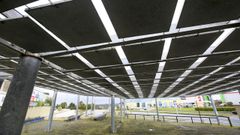 El parque solar de O Ceao lleva a�os abandonado y nunca lleg� a producir energ�a