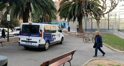 Patrulla del 092 este mi�rcoles en la plaza de San Pablo